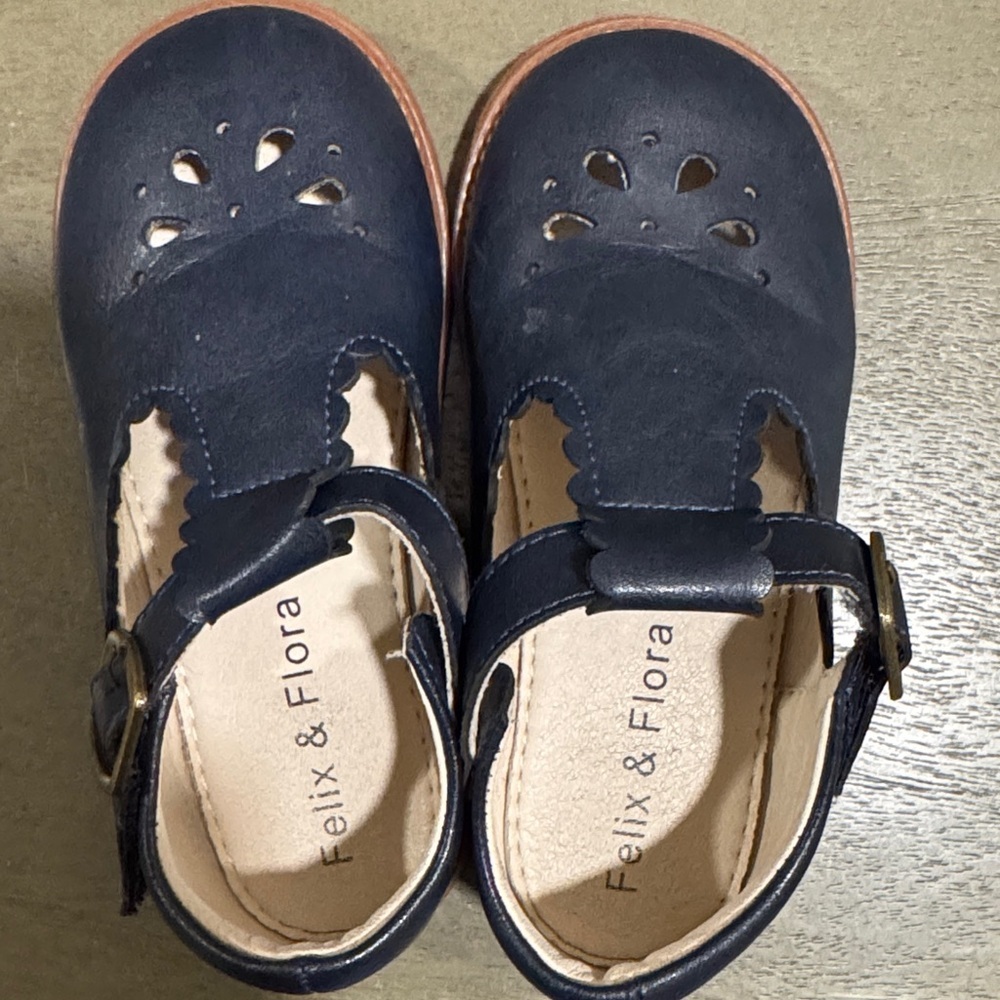 Felix & Flora Navy Kids Dress Buckled Mary Jane Shoes size 8 - Picture 2 of 6